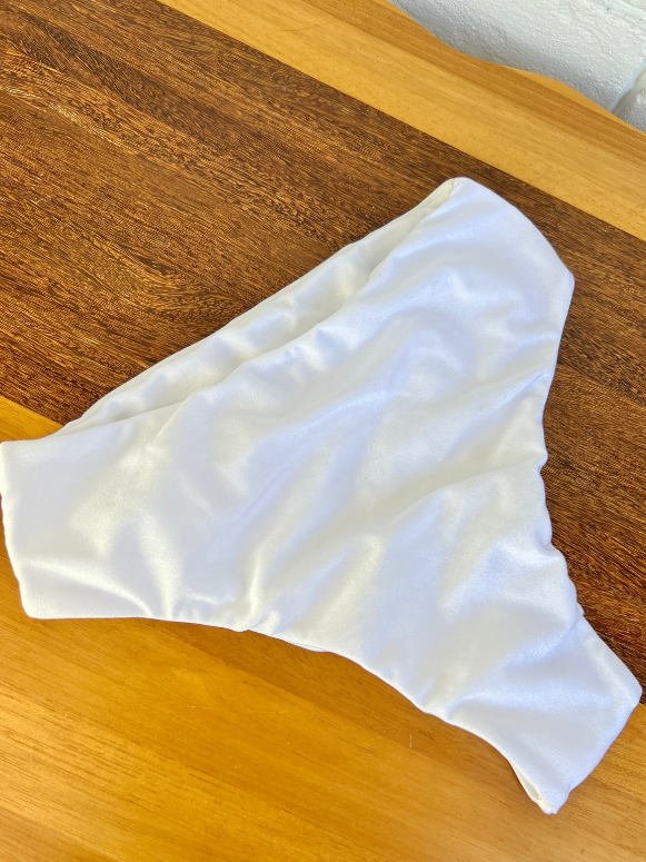 Calcinha Cancún Pérola